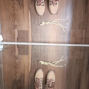 Crown Vintage Tan Boots